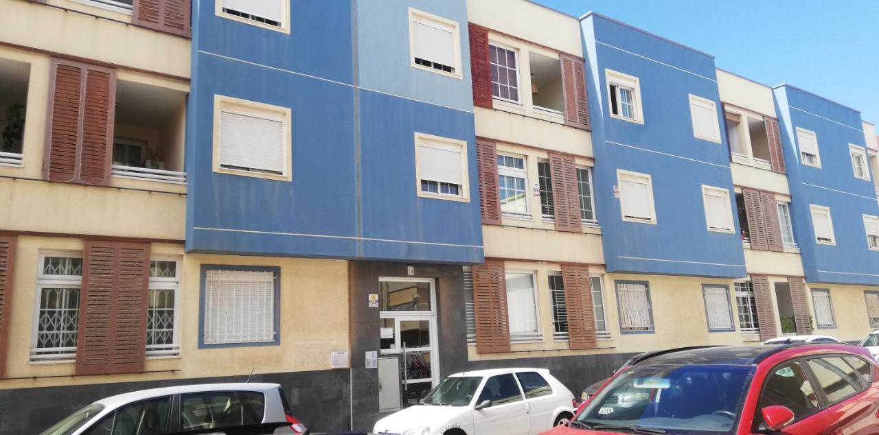 Apto Ache, Acogedor Apartamento De 66 M Con Terraza, Aire Acondicionado Y Parking Privado Gratuito Apartman Los Abrigos Kültér fotó