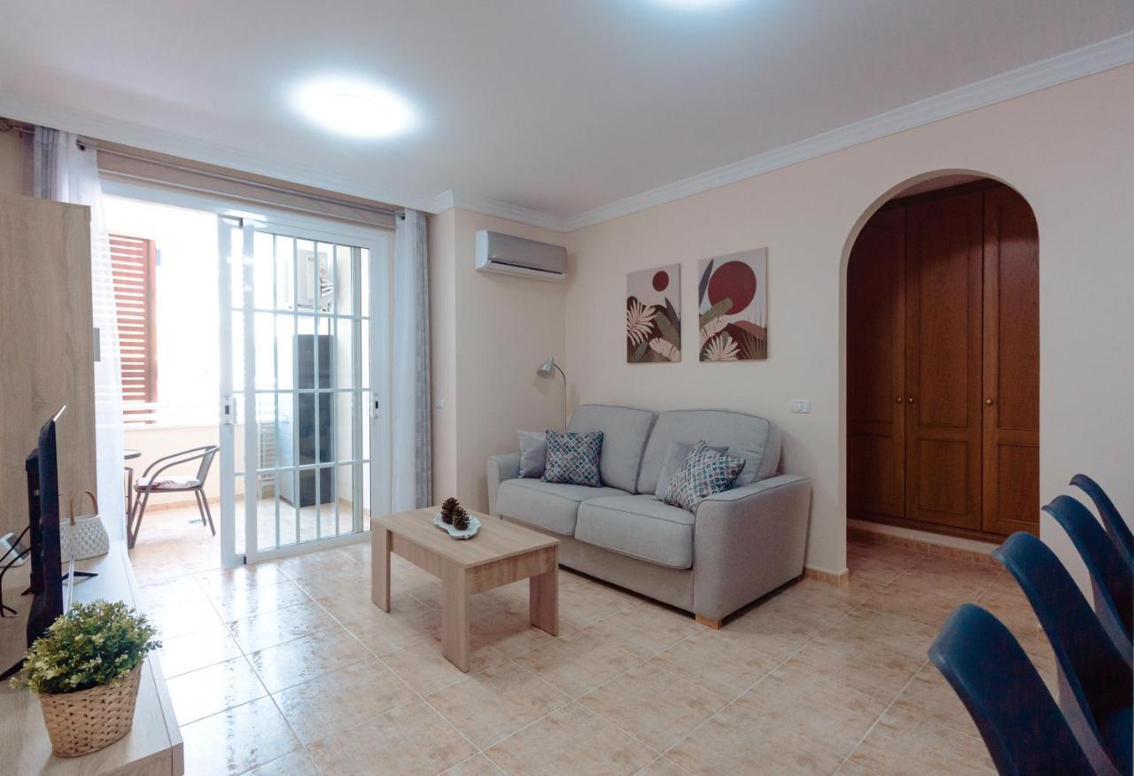 Apto Ache, Acogedor Apartamento De 66 M Con Terraza, Aire Acondicionado Y Parking Privado Gratuito Apartman Los Abrigos Kültér fotó